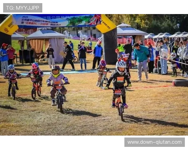 尚新智军都山速降赛折桂,昌平首创“冬滑夏骑”场地复用模式 尚新智军都山速降赛折桂,昌平首创“冬滑夏骑”场地复用模式